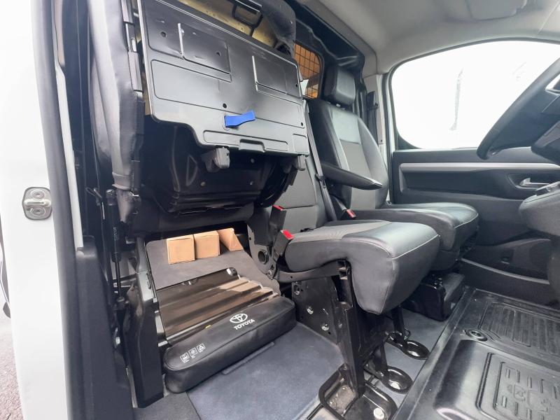 TOYOTA – PROACE