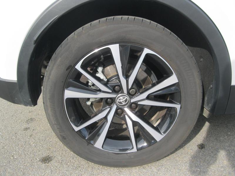TOYOTA – C-HR
