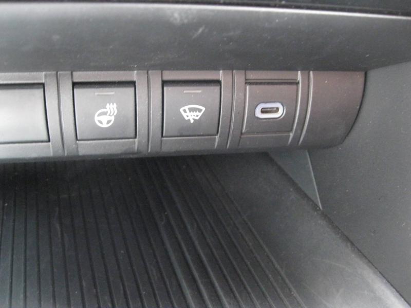 TOYOTA – C-HR