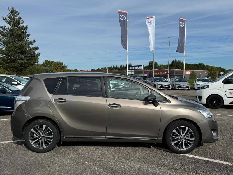 TOYOTA – Verso