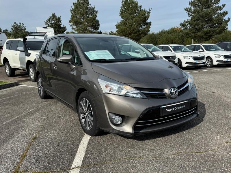 TOYOTA – Verso