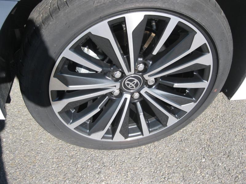 TOYOTA – Corolla Touring Spt