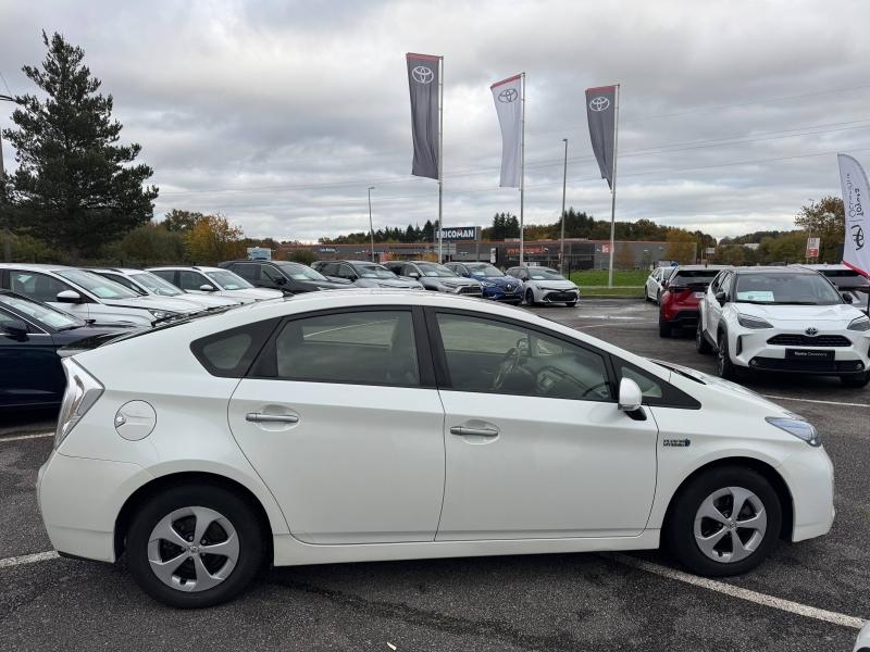 TOYOTA – Prius Rechargeable