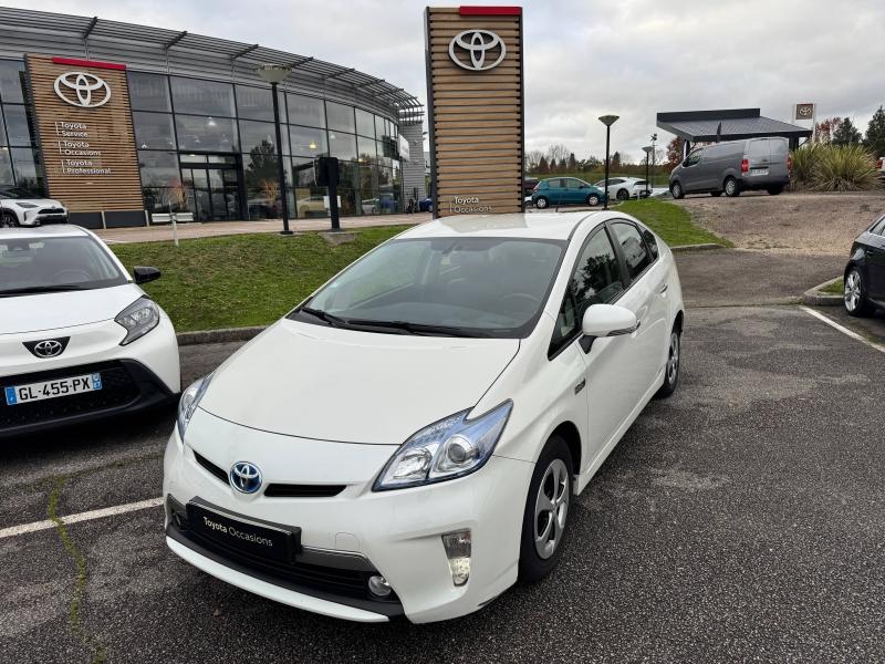 TOYOTA – Prius Rechargeable