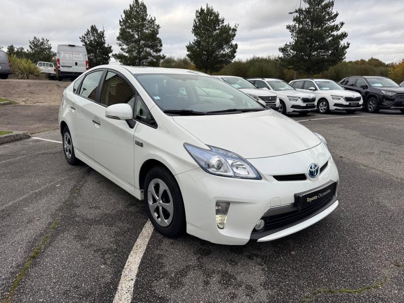 TOYOTA – Prius Rechargeable