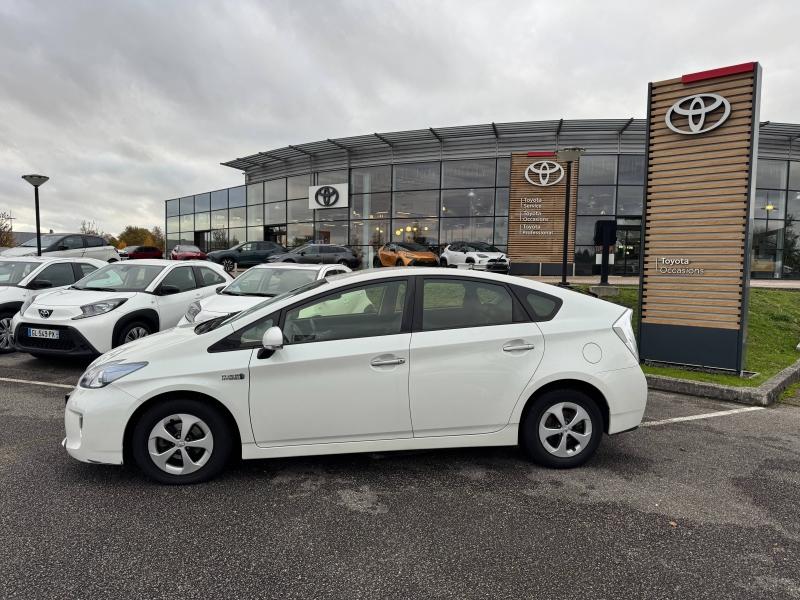TOYOTA – Prius Rechargeable
