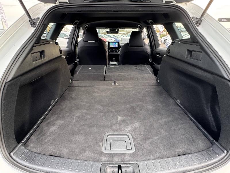 TOYOTA – Corolla Touring Spt