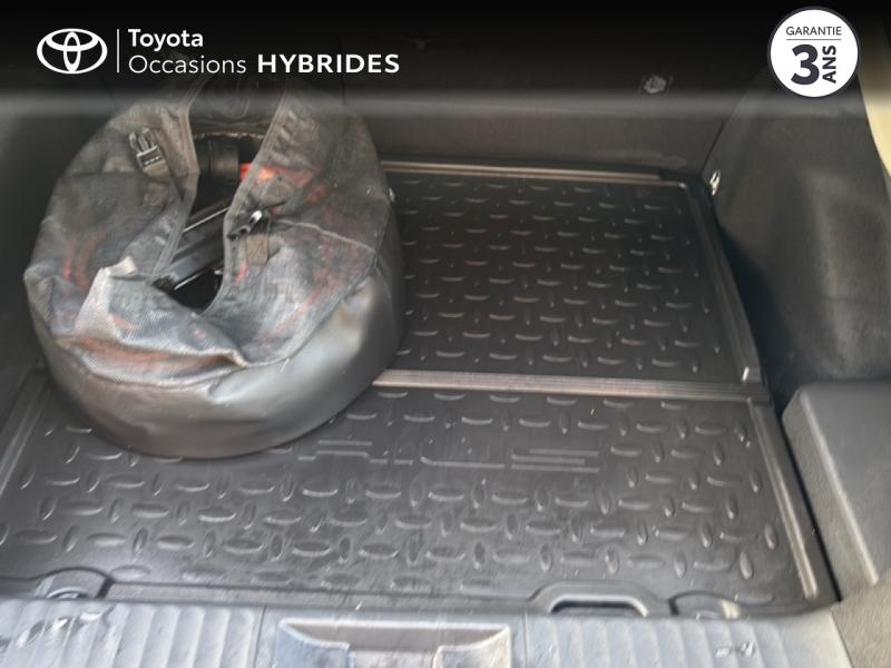 TOYOTA – Prius Rechargeable