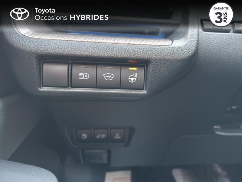 TOYOTA – Prius Rechargeable