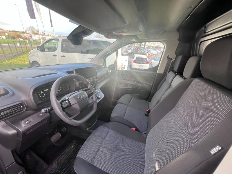 TOYOTA – PROACE CITY