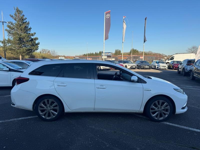 TOYOTA – Auris Touring Sports