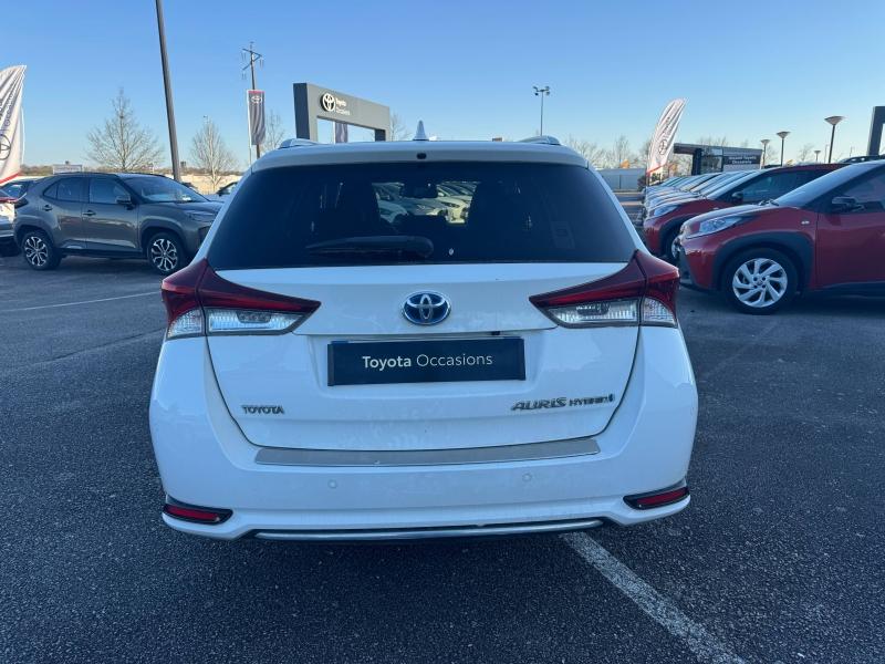 TOYOTA – Auris Touring Sports