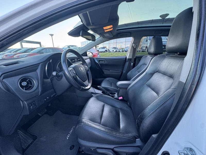 TOYOTA – Auris Touring Sports