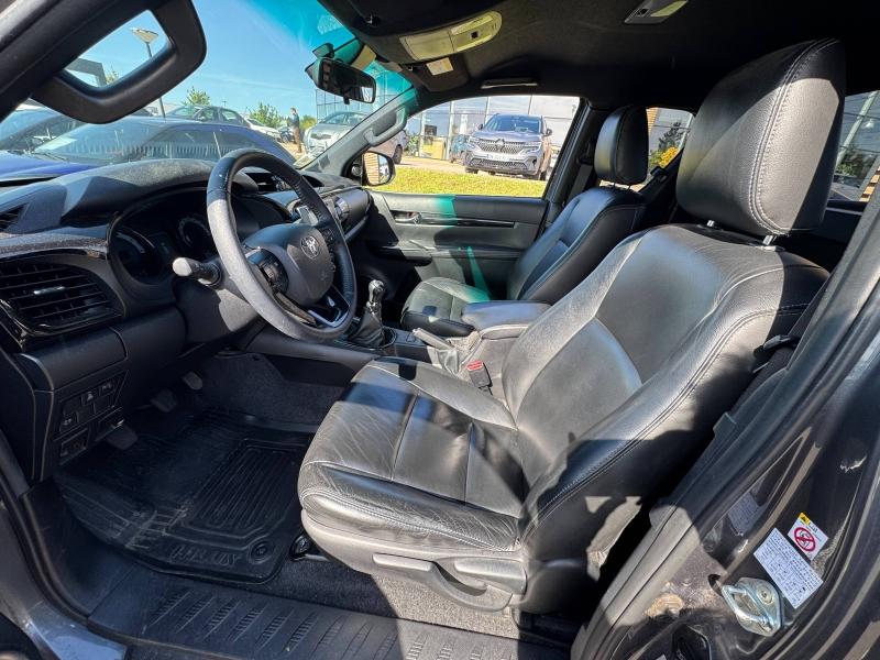 TOYOTA – Hilux