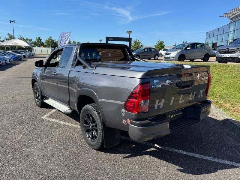 TOYOTA – Hilux