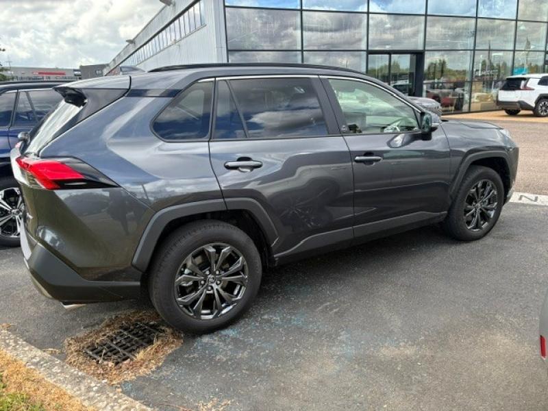 TOYOTA – RAV4