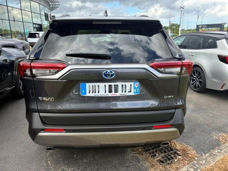 TOYOTA – RAV4