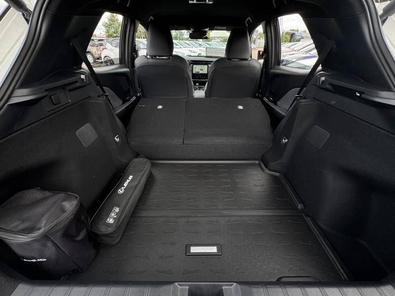 LEXUS – LBX
