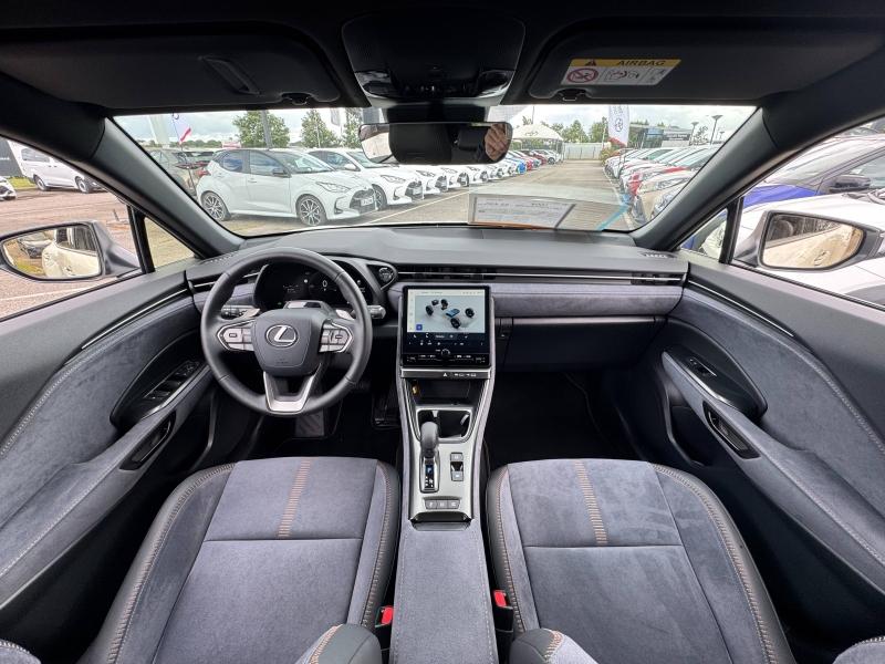 LEXUS – LBX