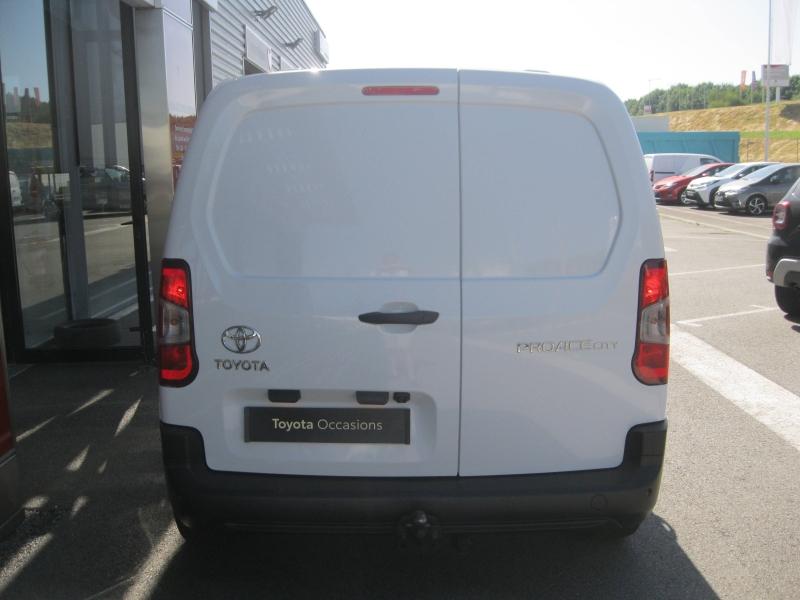 TOYOTA – PROACE CITY