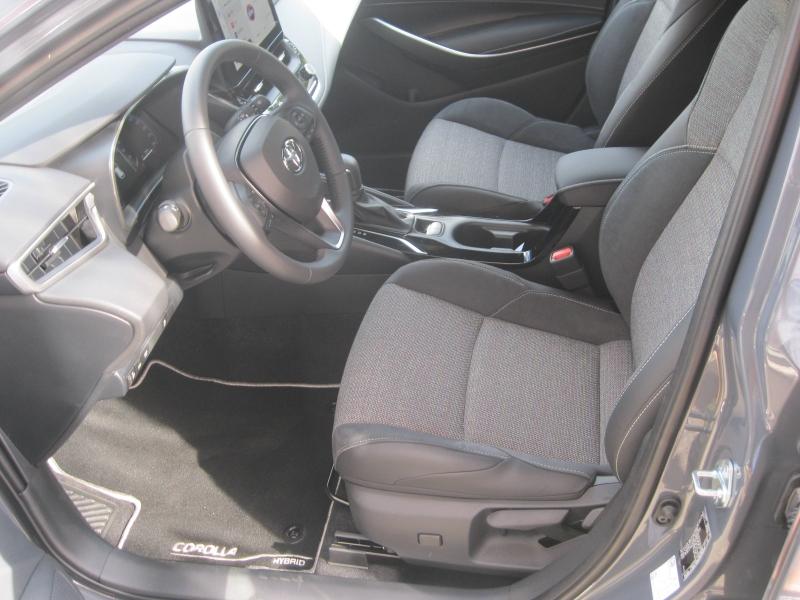 TOYOTA – Corolla