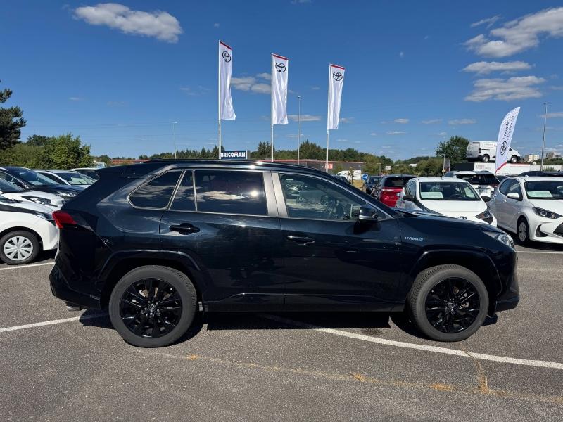 TOYOTA – RAV4