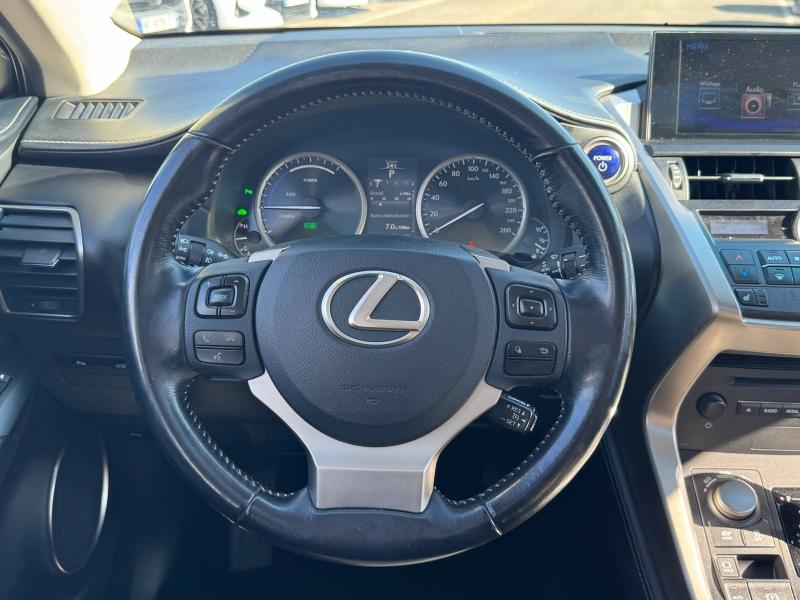 LEXUS – NX