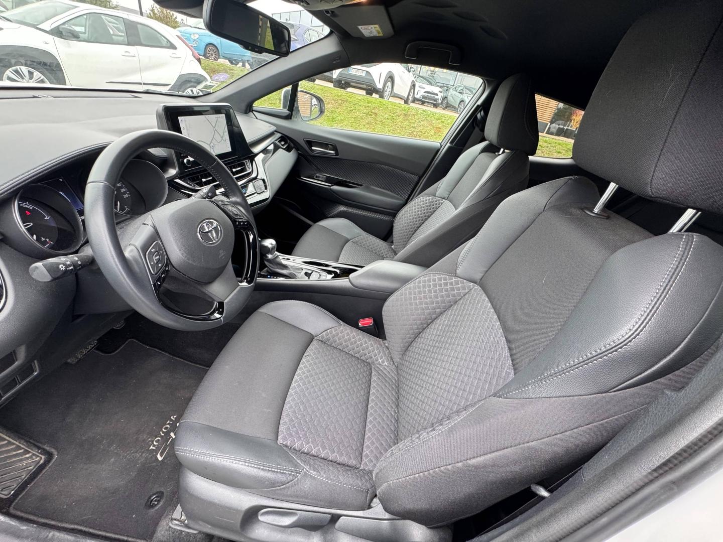 TOYOTA – C-HR