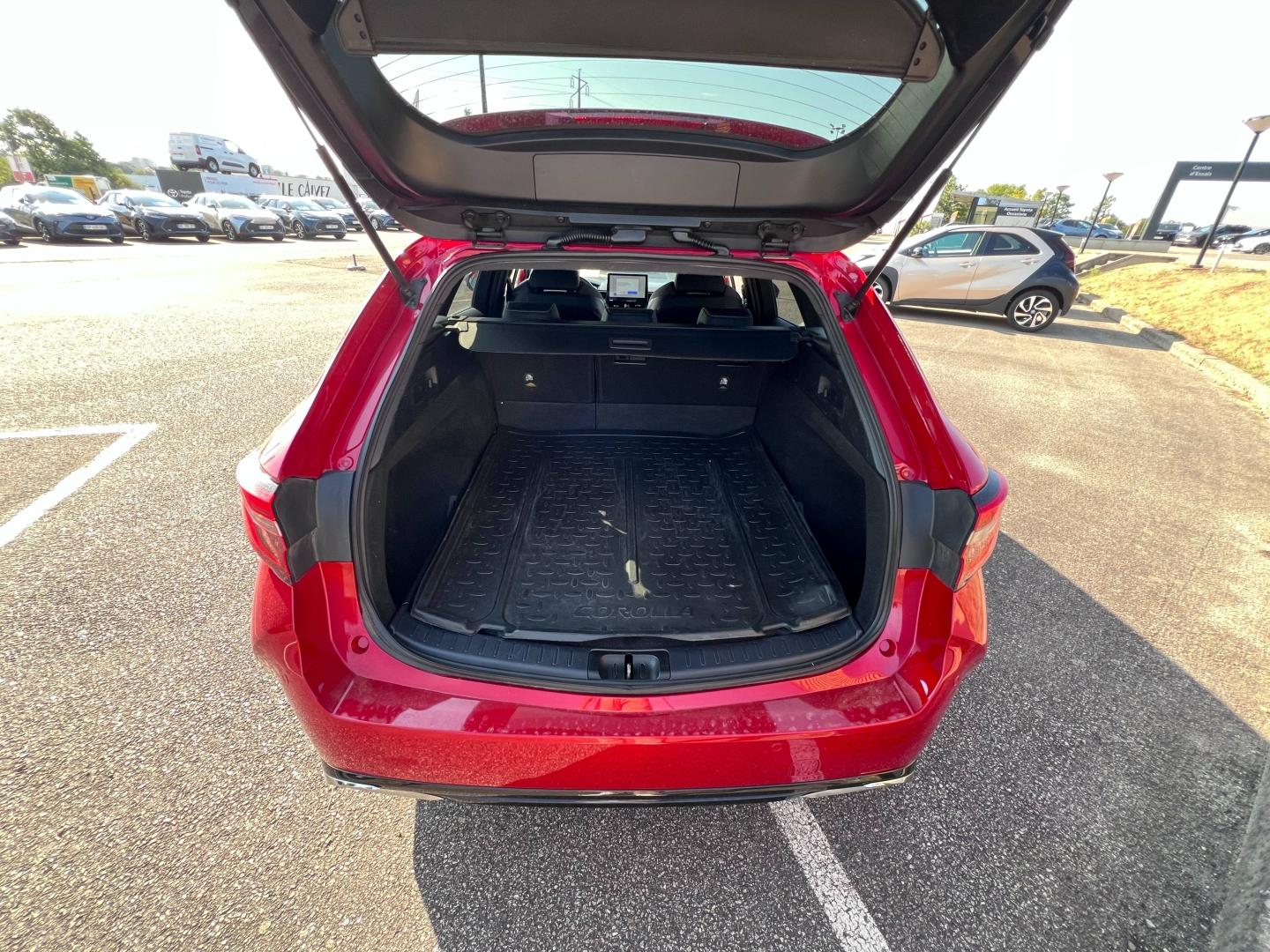 TOYOTA – Corolla Touring Spt