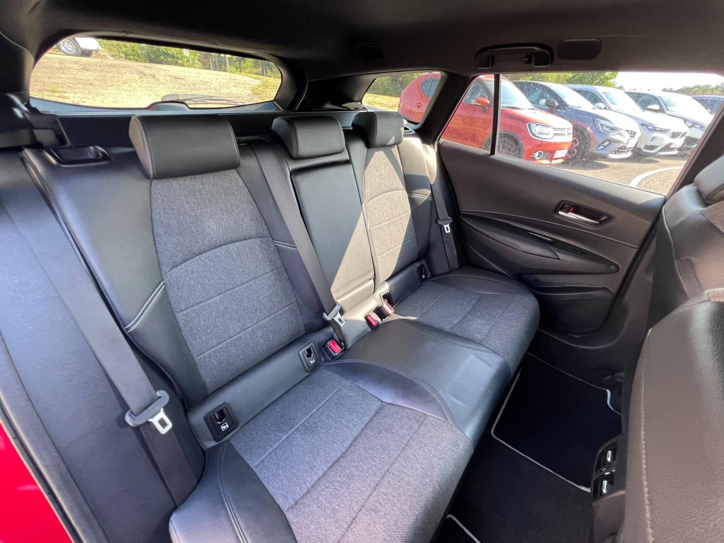 TOYOTA – Corolla Touring Spt