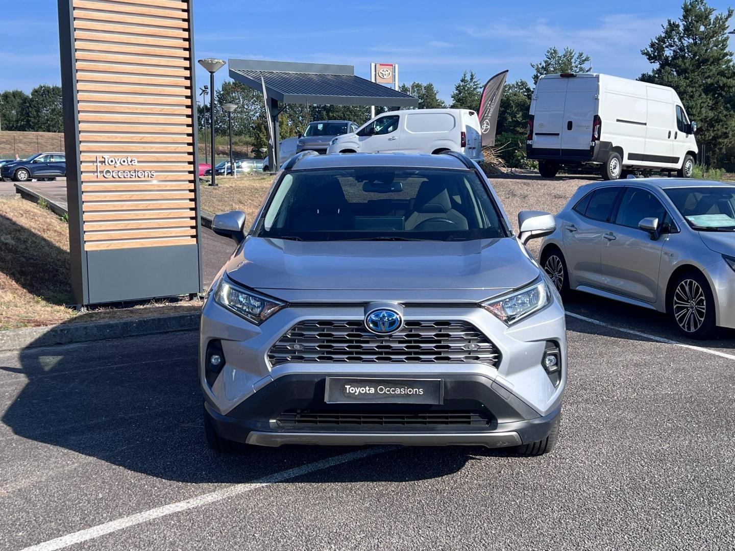 TOYOTA – RAV4