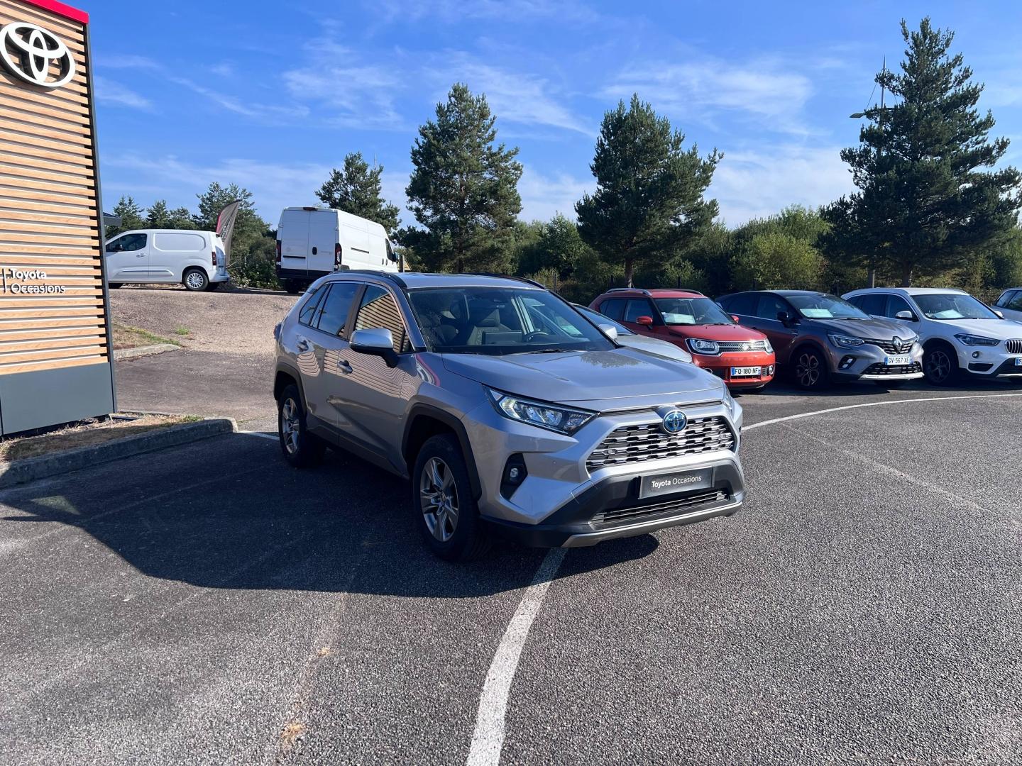 TOYOTA – RAV4