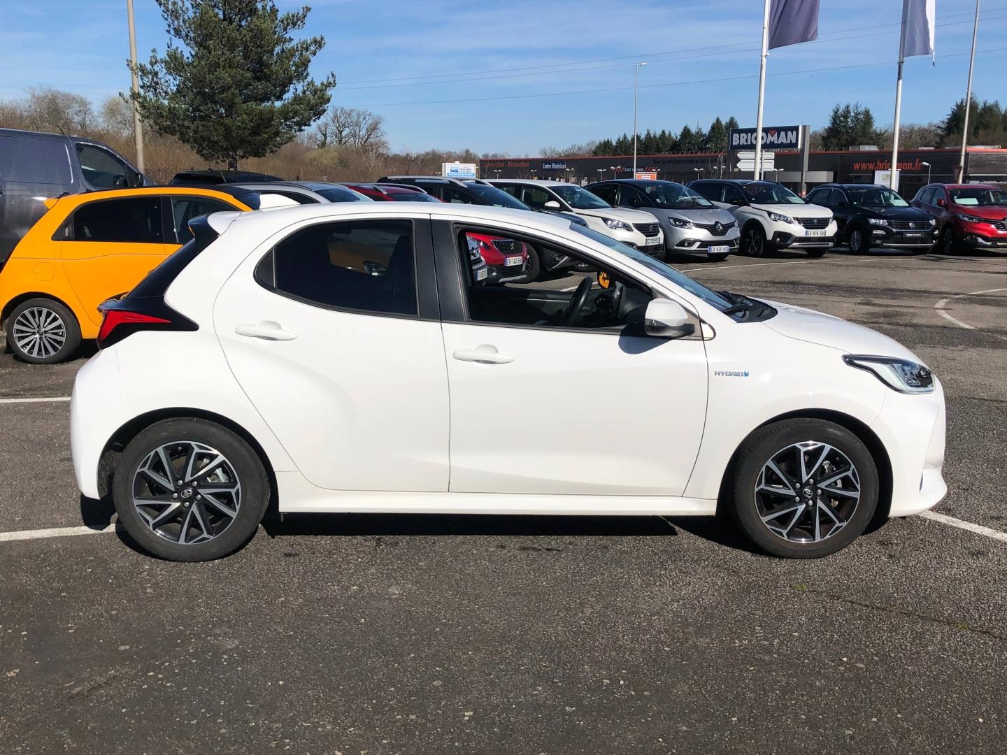 TOYOTA – Yaris