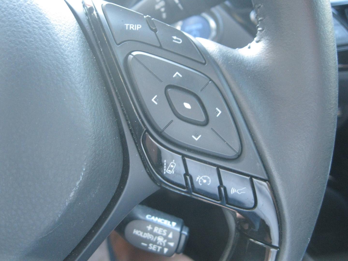 TOYOTA – C-HR