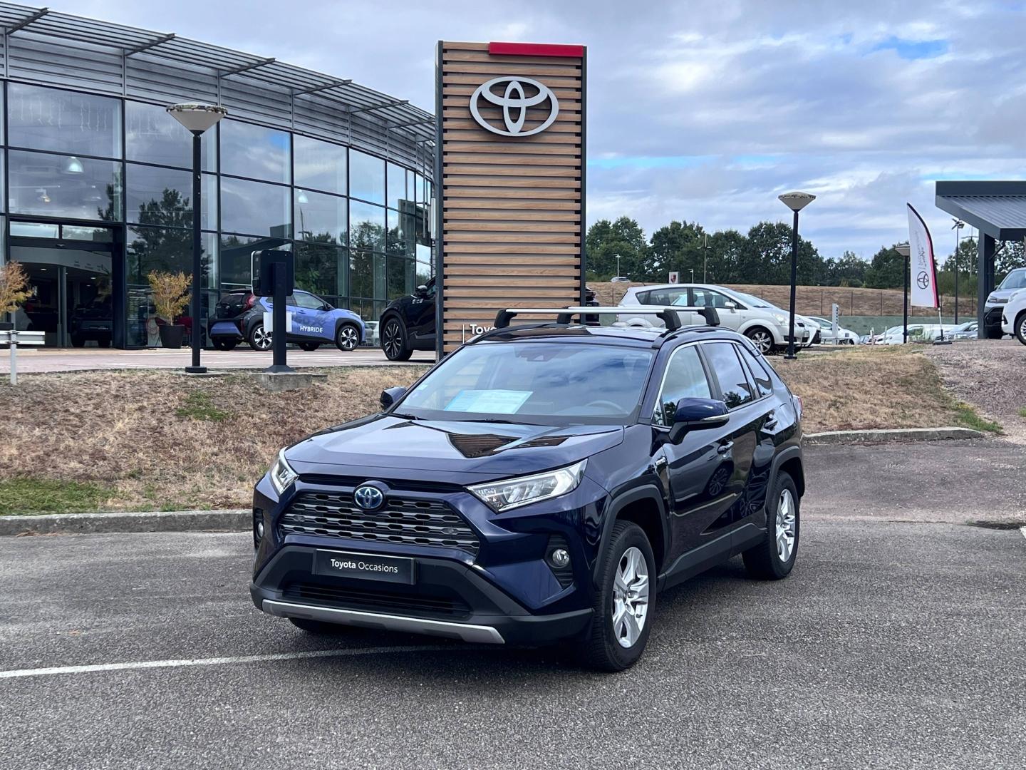 TOYOTA – RAV4