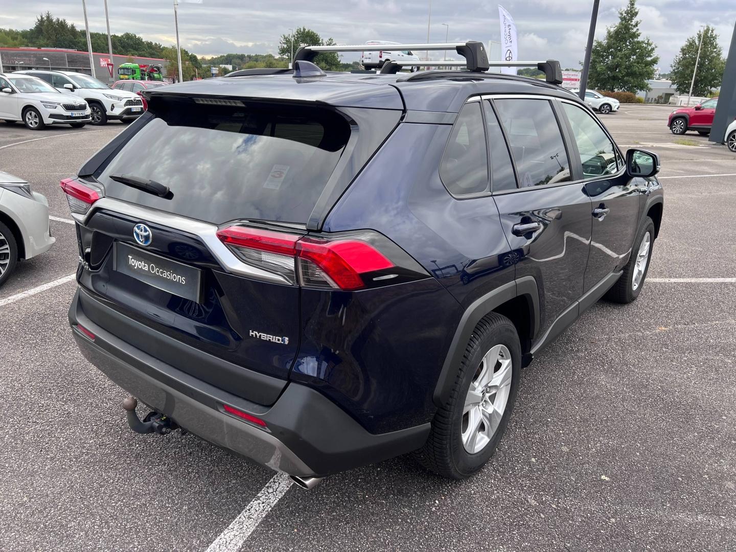 TOYOTA – RAV4