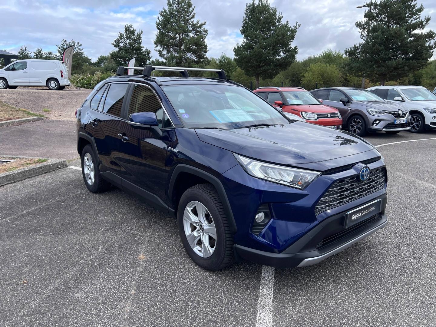 TOYOTA – RAV4