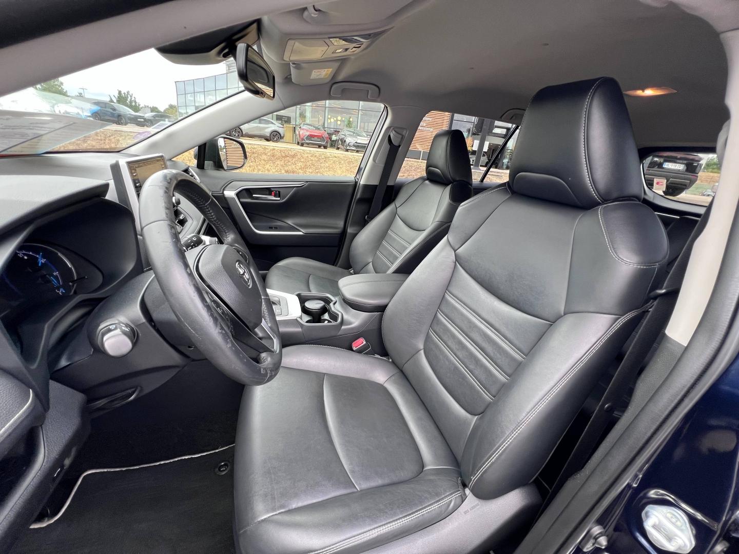 TOYOTA – RAV4