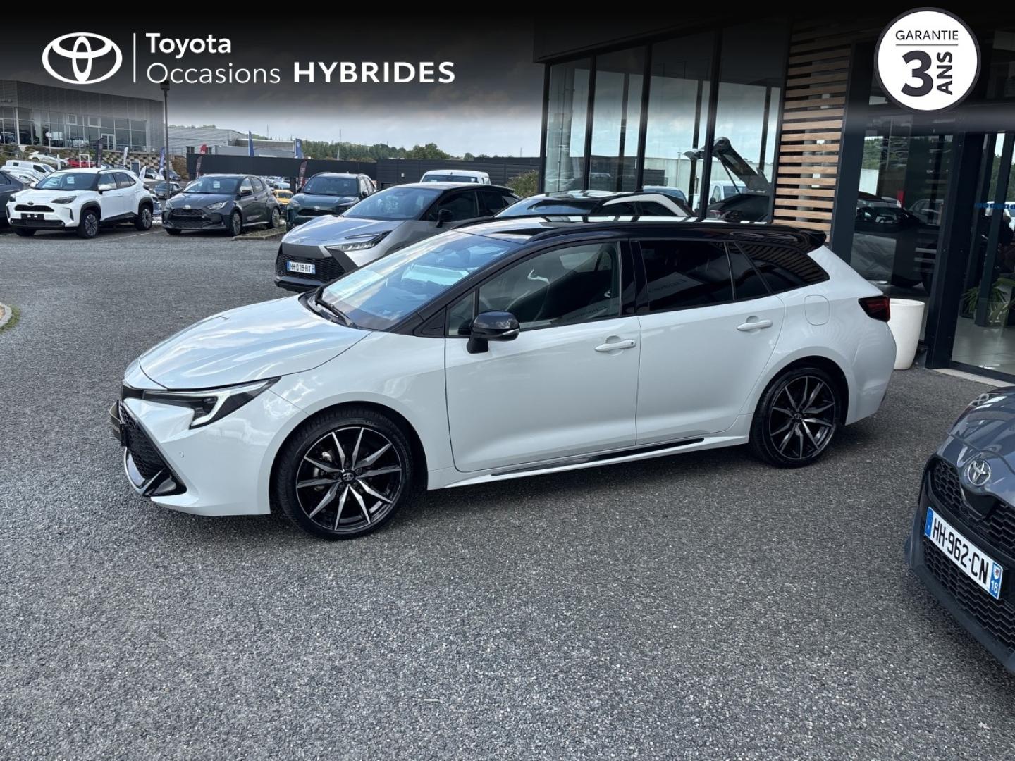 TOYOTA – Corolla Touring Spt