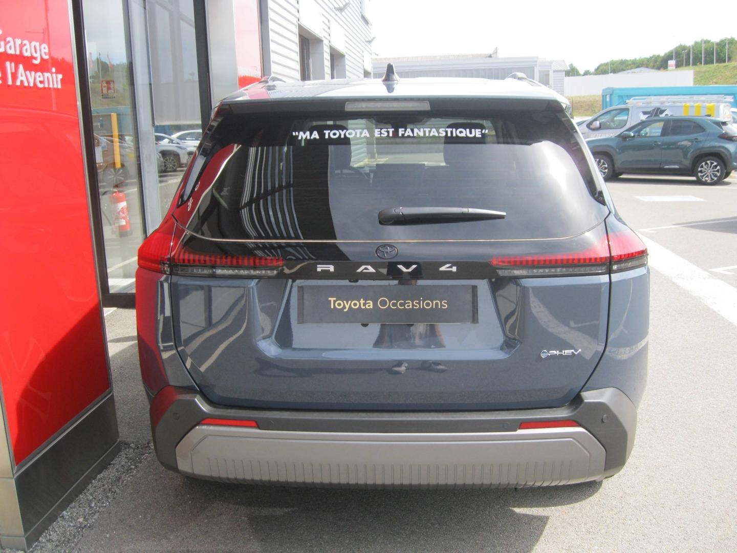 TOYOTA – RAV4