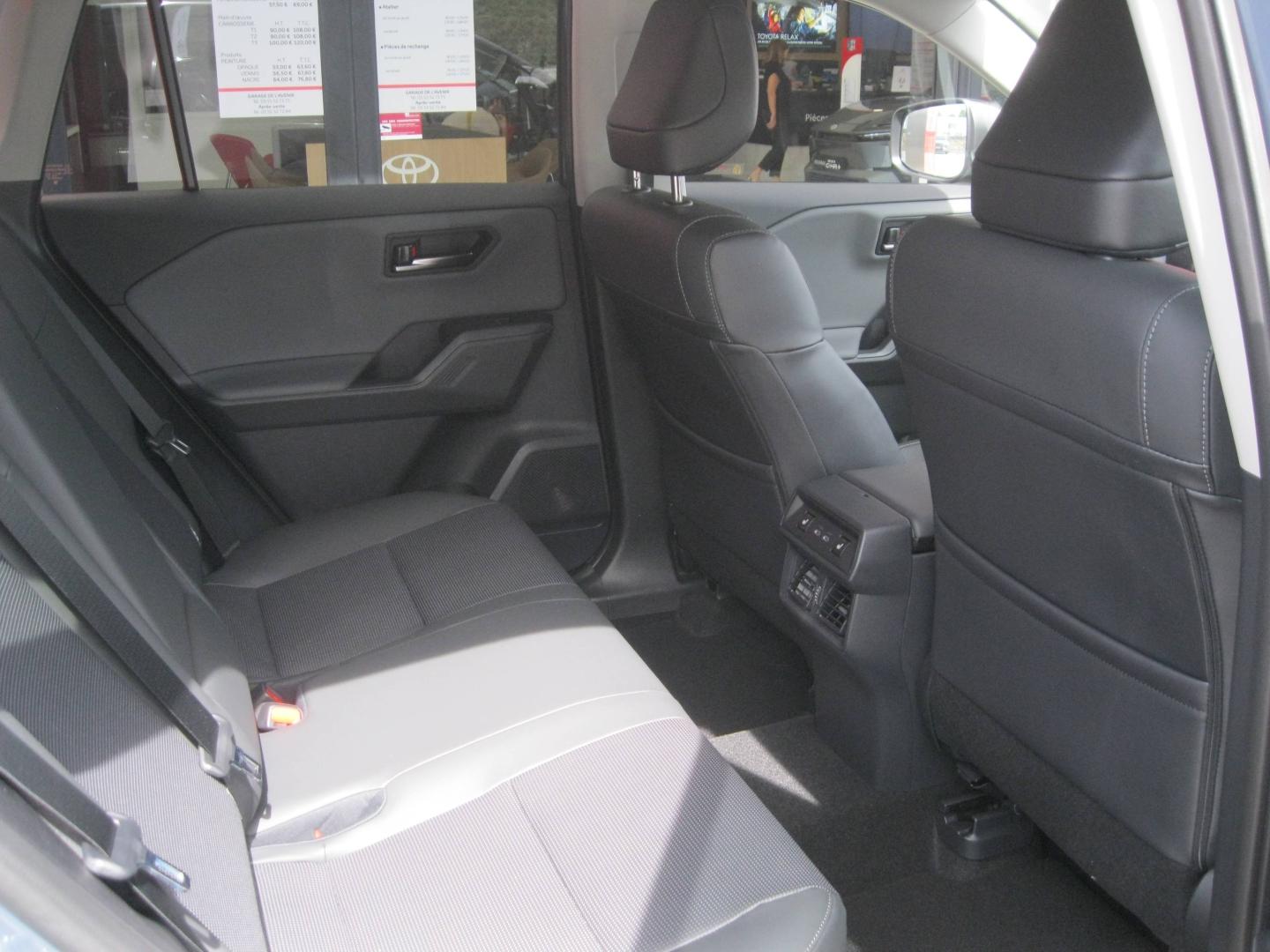 TOYOTA – RAV4