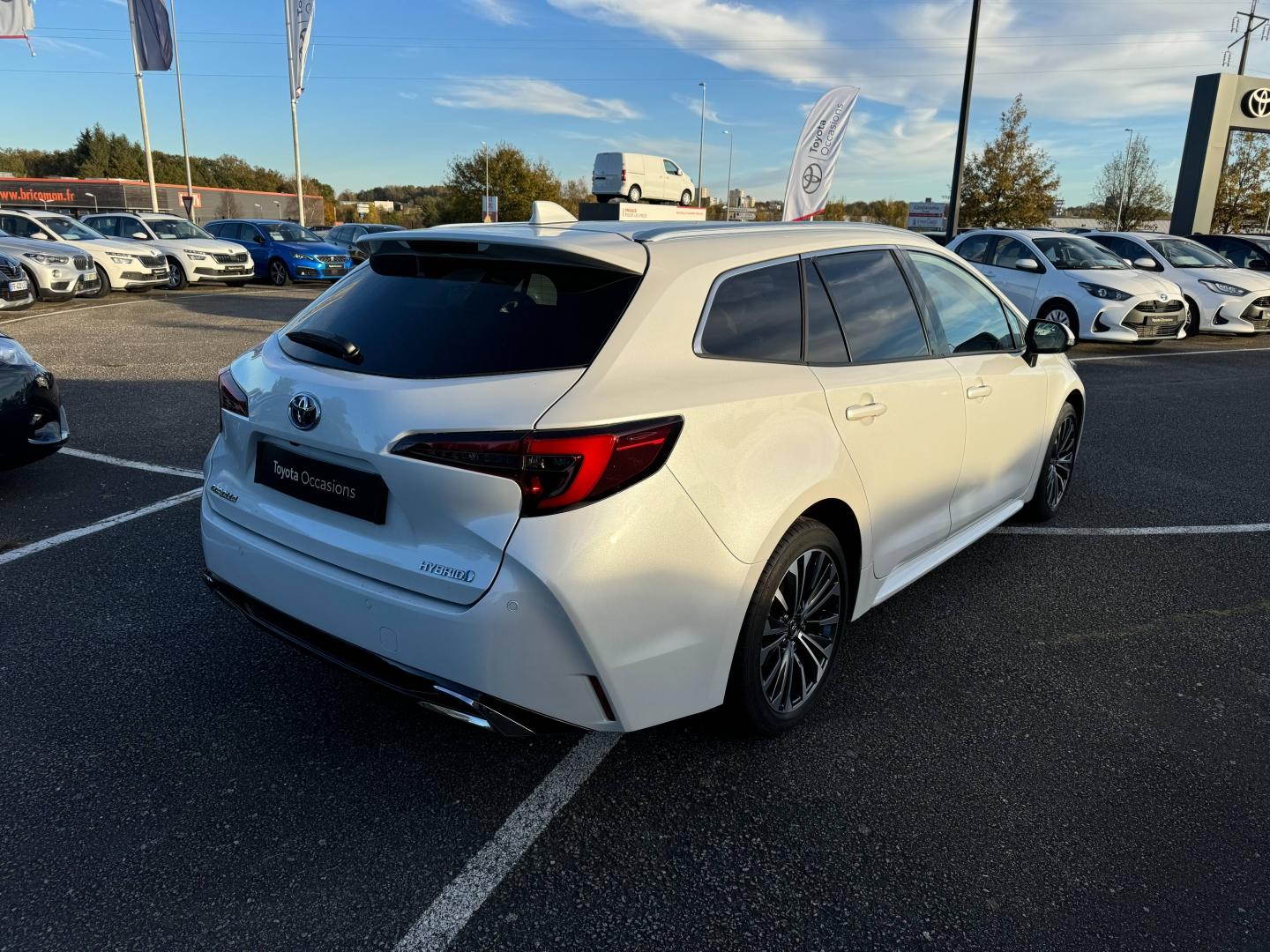 TOYOTA – Corolla Touring Spt
