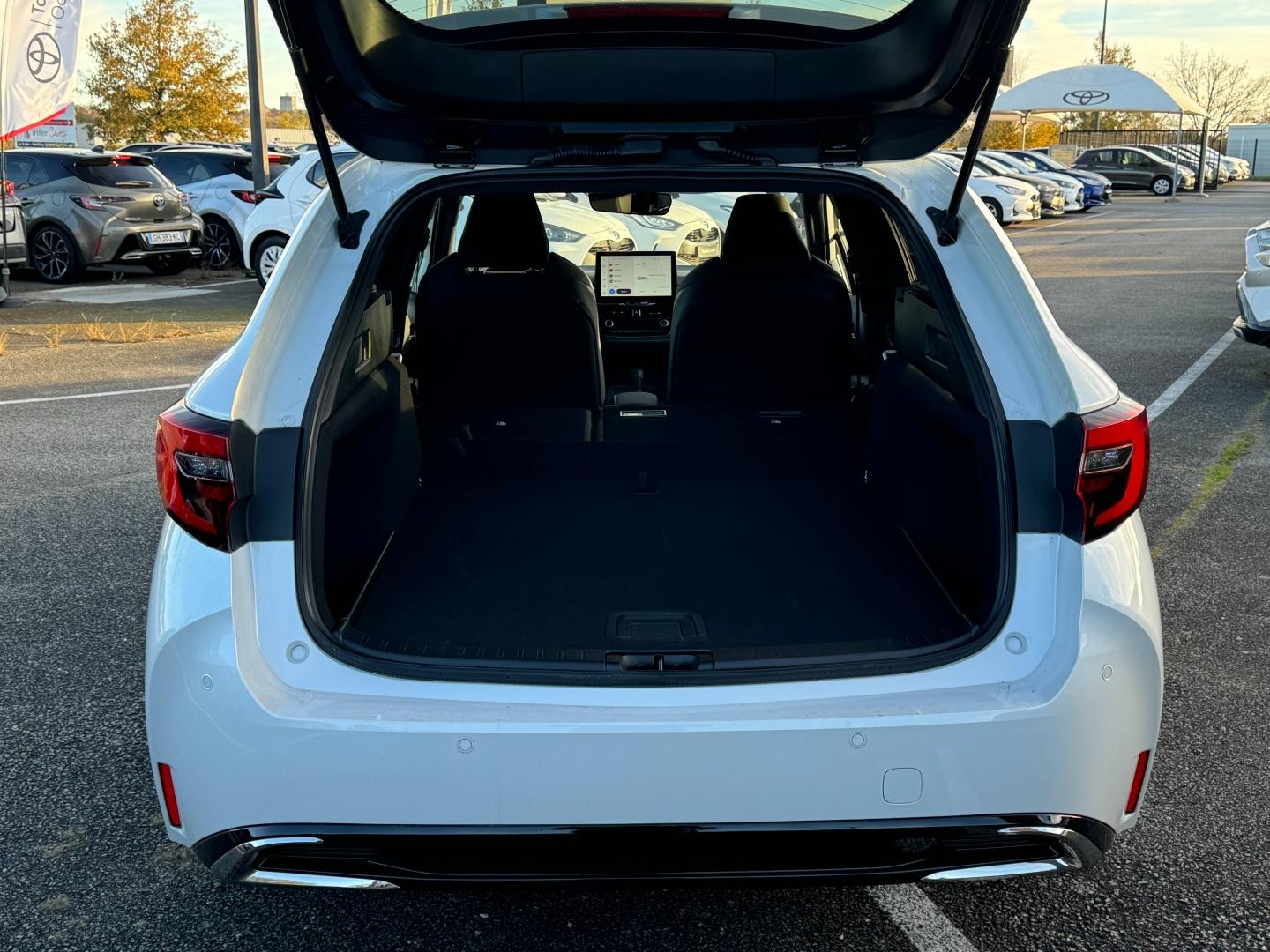 TOYOTA – Corolla Touring Spt