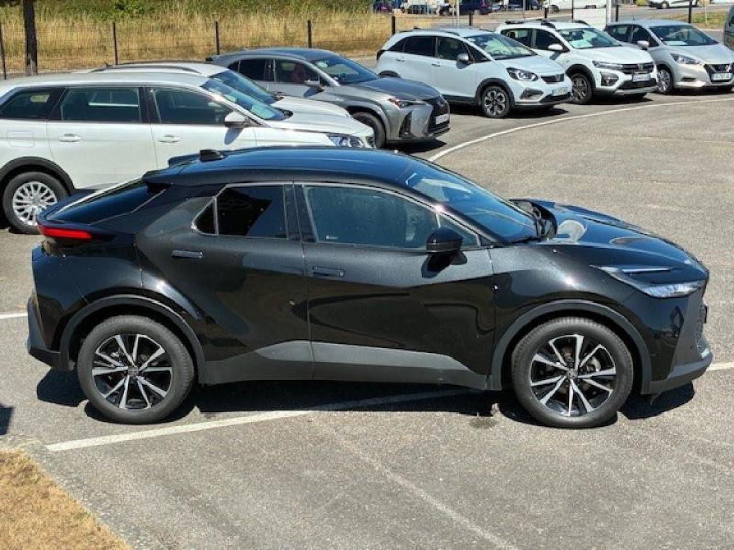 TOYOTA – C-HR