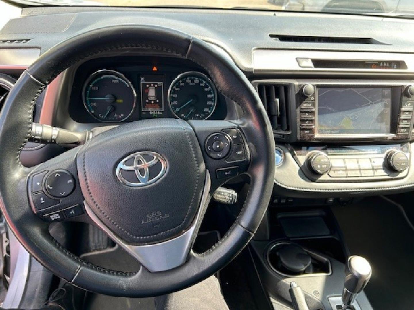 TOYOTA – RAV4