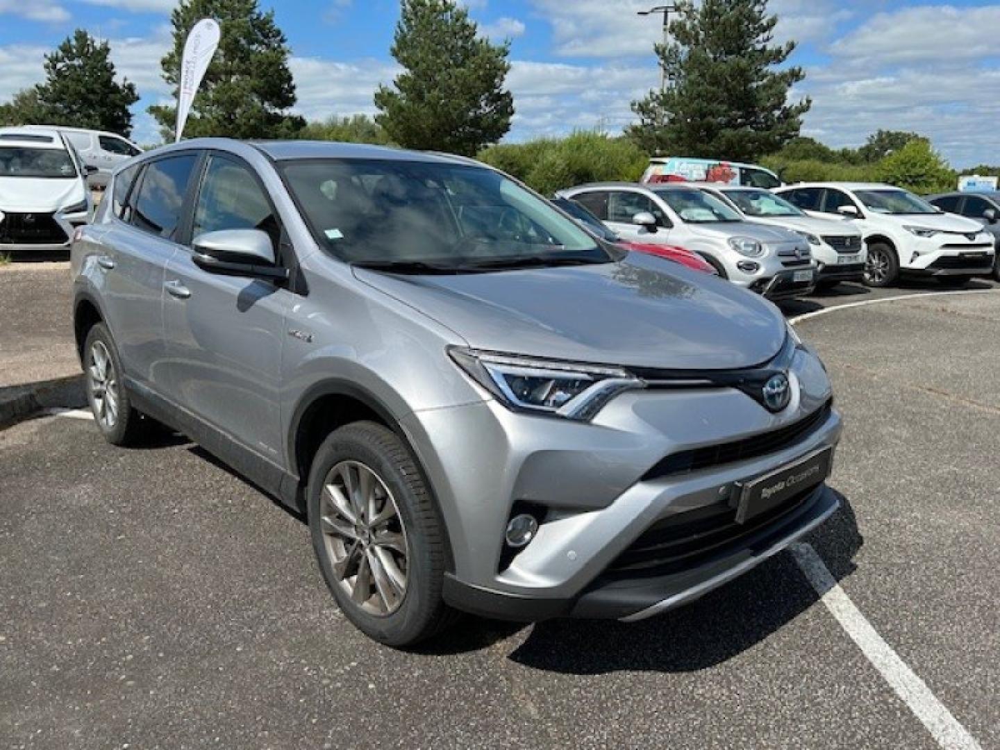 TOYOTA – RAV4