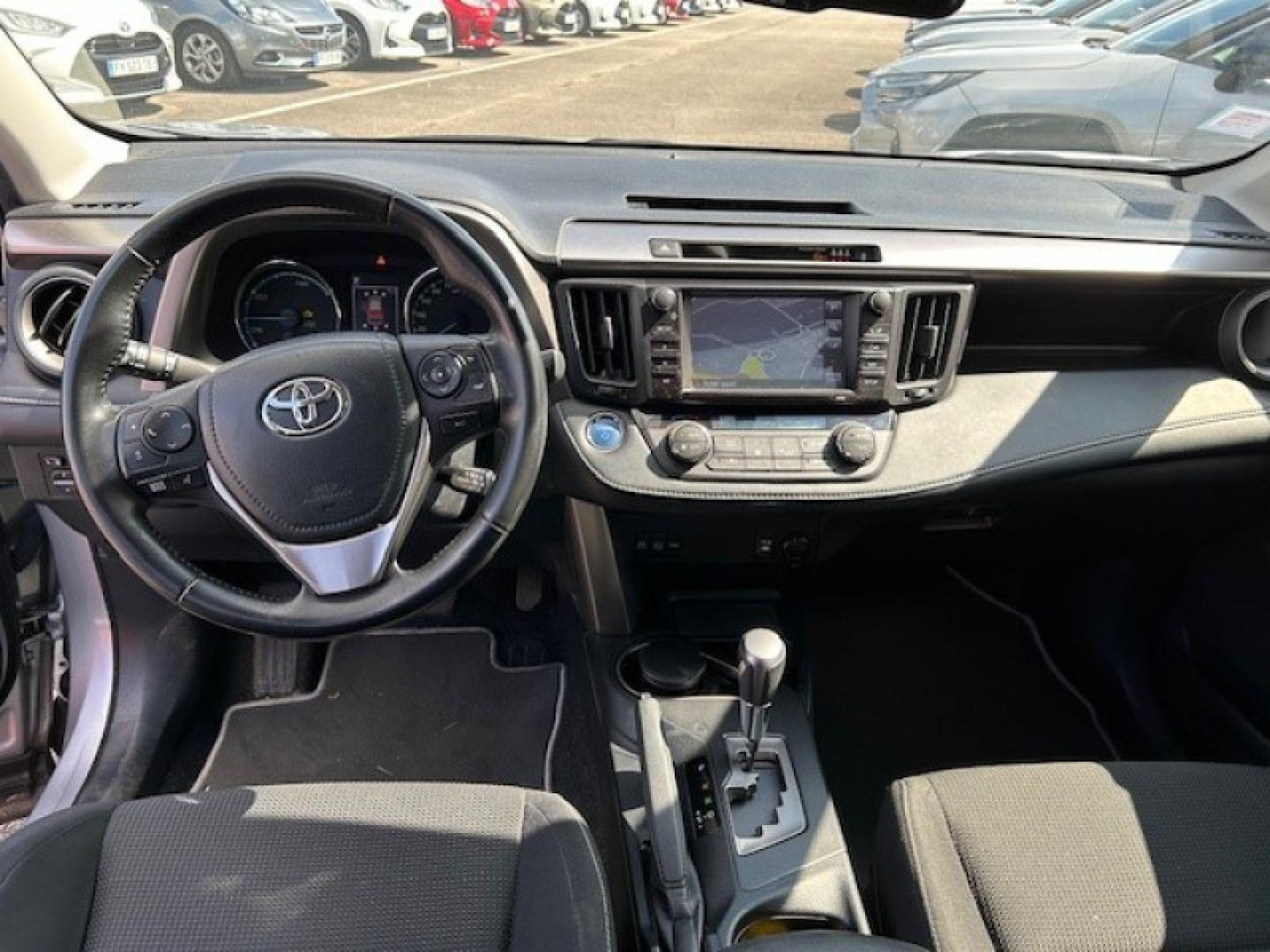 TOYOTA – RAV4