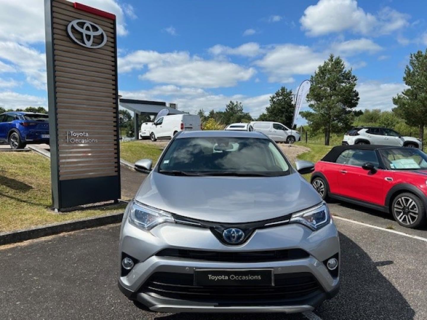 TOYOTA – RAV4