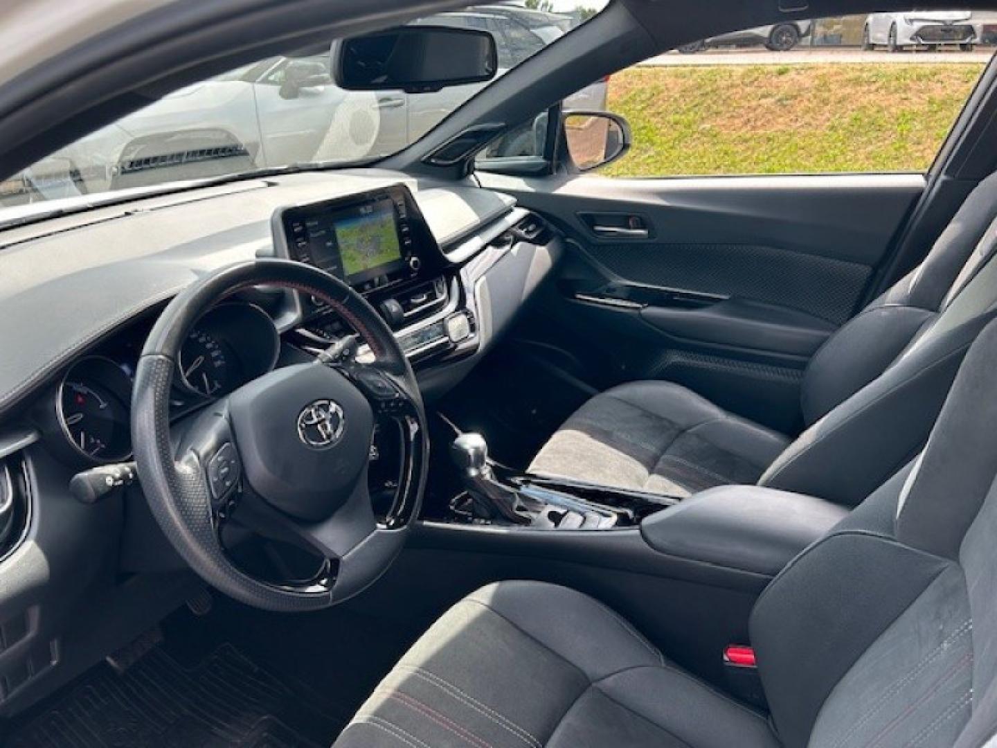 TOYOTA – C-HR
