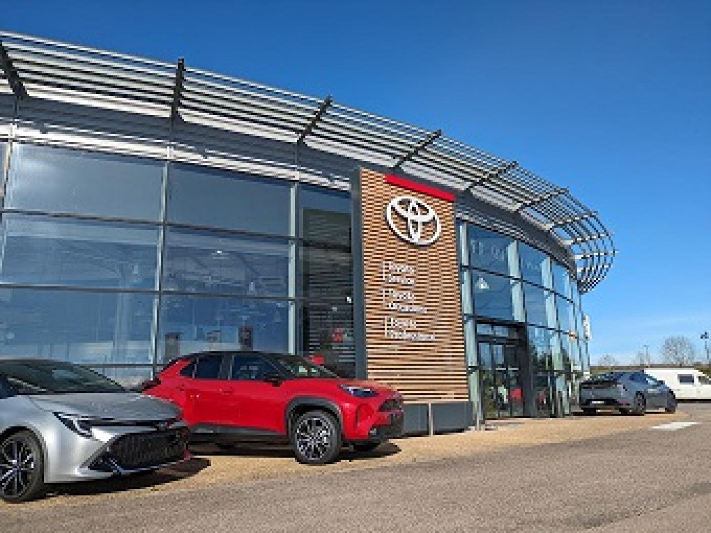 TOYOTA – RAV4